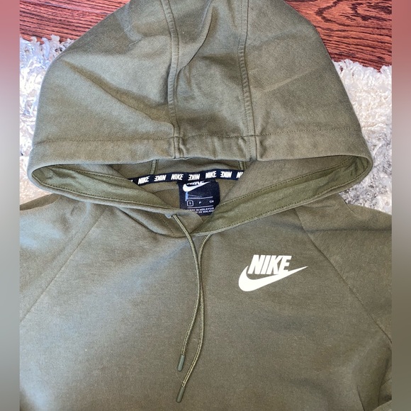 Olive green Nike hoodie - Picture 3 of 3